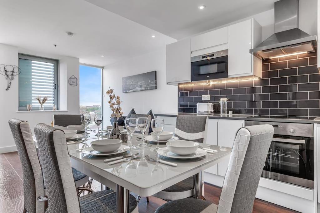 Amazing Britania 1 Bedroom Flat In London Bp40 ภายนอก รูปภาพ